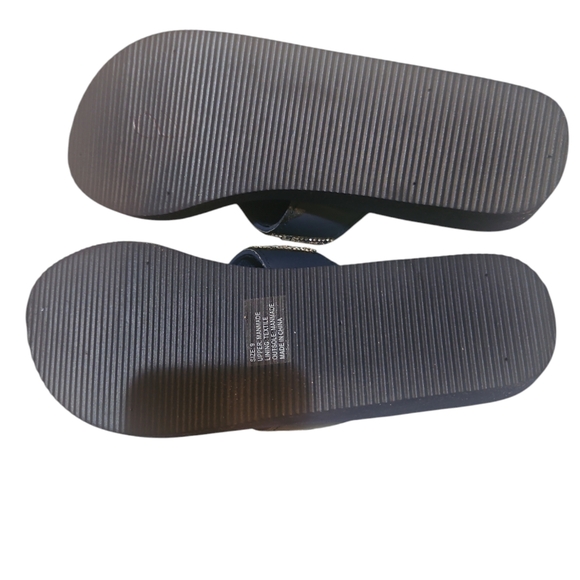 Olivia Miller Women Fashion Vegan Leather upper Jewel Thong  Slide Sandal Size 9 - Picture 6 of 6